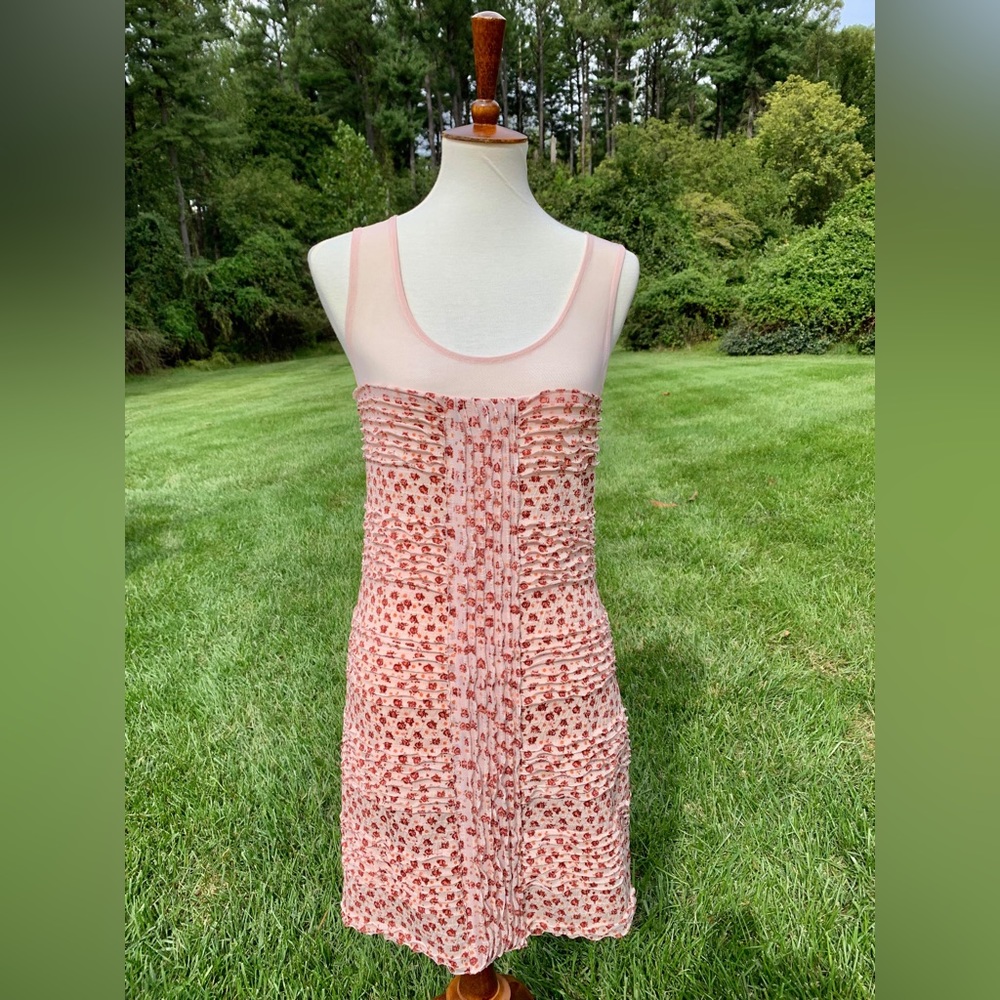 Free People Shimmy Bitsy Ditsy Floral Minidress. NWOT. Medium. Pink /Burgundy.